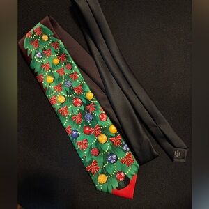Holiday Ornament Necktie in Green and Red